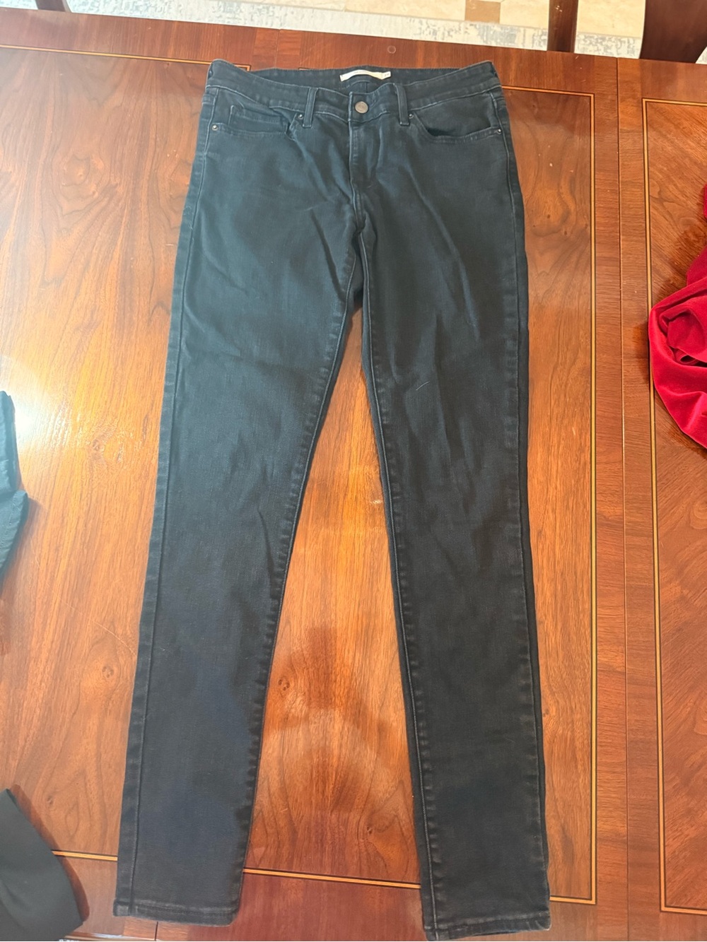 Women's Black Skinny Jeans - Classic Slim Fit